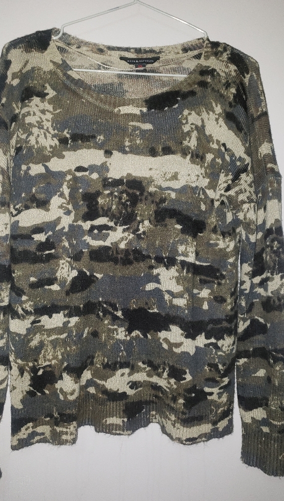 Rock and republic Lightweight knit sweater